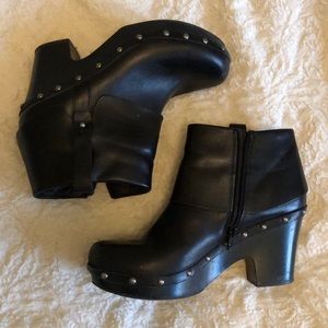 Kork ease black clogs / wedges